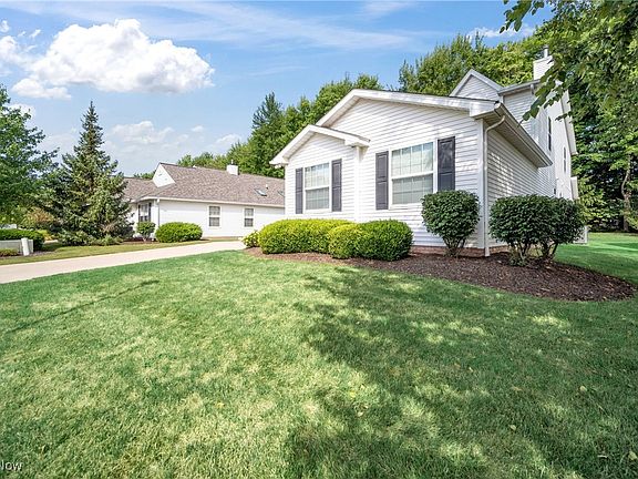 3rd image of 1136 Dorset Ct