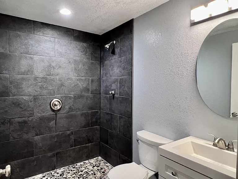 21783 E Radcliff Cir — Photo 29