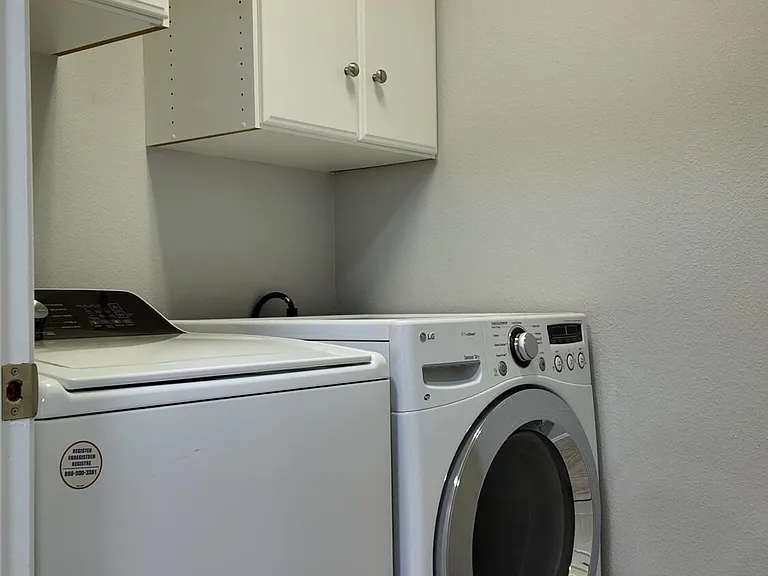 11015 Castlemain Cir E — Photo 18