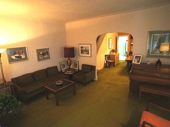 3rd image of 2222 Avenue O