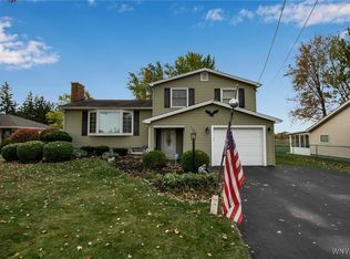 7056 Akron Rd, Lockport, NY 14094