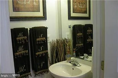 2517 Woodrow Wilson Dr — Photo 13