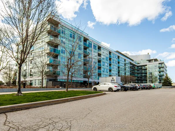 60 Fairfax Cres #421, Toronto, ON M1L 0E1