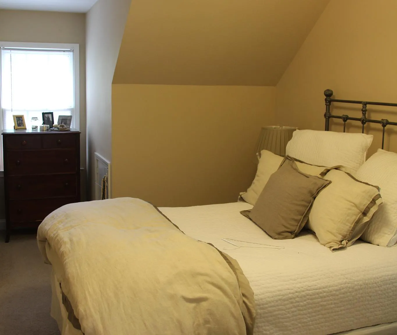 2 bed, 744 sqft, $1,600 — Photo 3