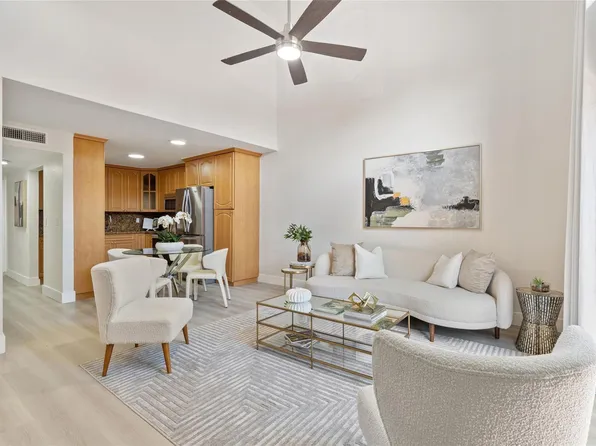 2305 NW 36th Avenue, Coconut Creek, FL 33066