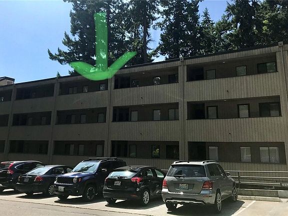 3rd image of 10819 NE 37th Pl APT 336