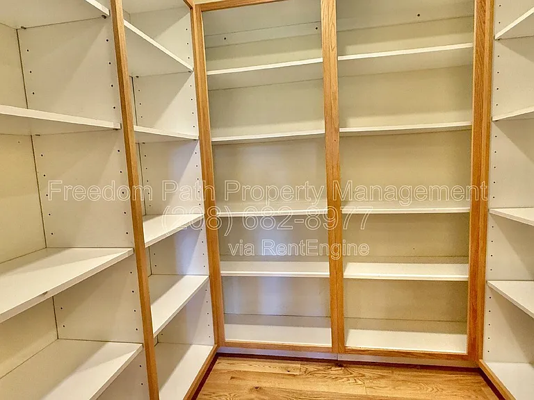 166 Wildwood Ln — Photo 14