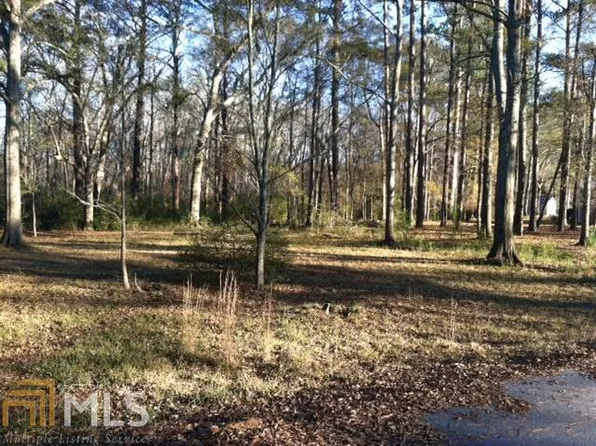2949 Lake Sorrento Ct, Conyers, GA 30012