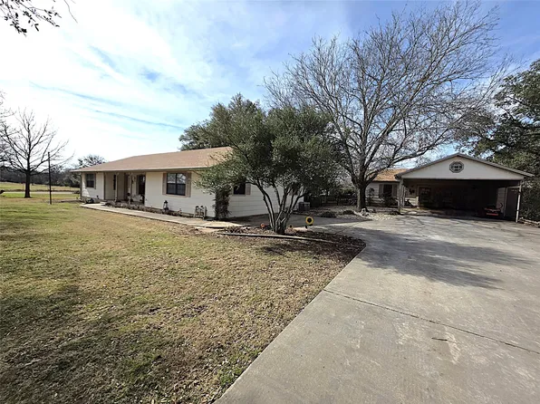 107 Quail Lake Dr W, Whitney, TX 76692