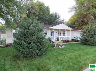 1800 Wright Ave, Sioux City, IA 51109
