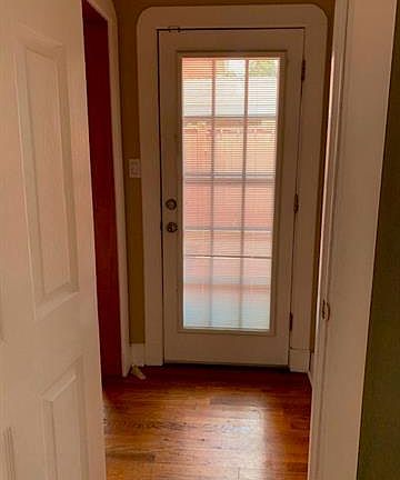 2nd image of 609 Brown Ave