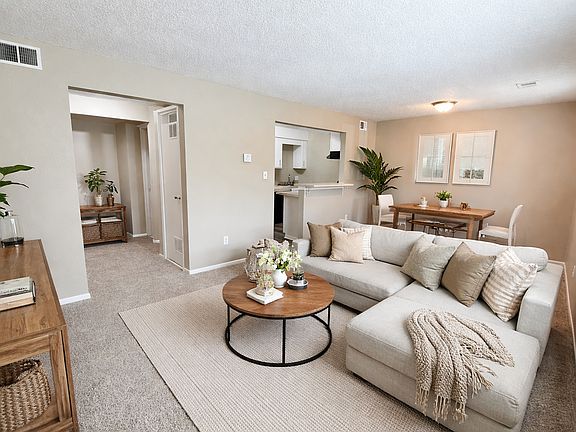 2nd image of 1712 S Ash Ave #1718-5
