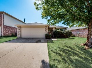 8740 Hunters Trl, Fort Worth, TX 76123