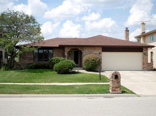 15812 Rob Roy Dr, Oak Forest, IL 60452
