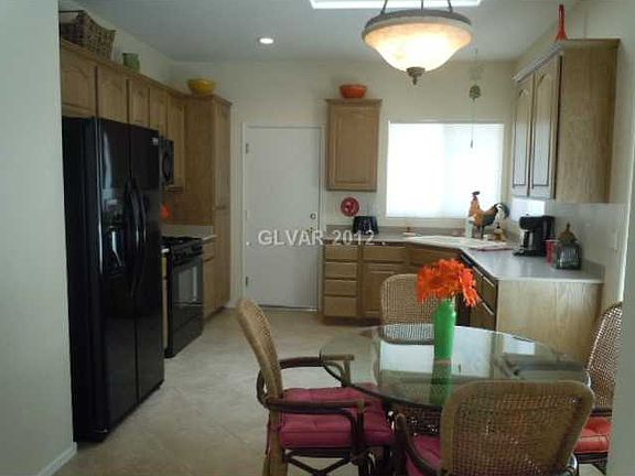 4th image of 2035 Oliver Springs St