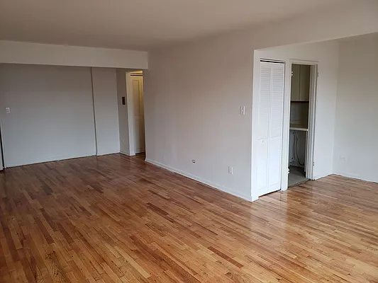 Rented by Mahzari Realty Inc | media 14