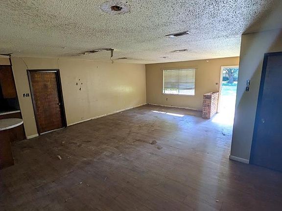 4th image of 203 Rex Ave