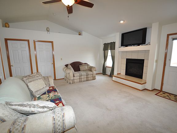 Great room has gas fireplace