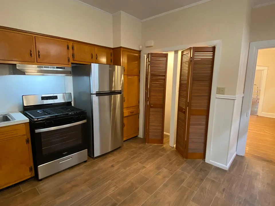 Kitchen storage