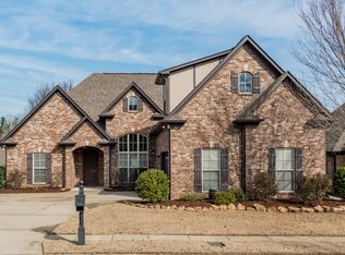 260 Strathaven Ln, Pelham, AL 35124