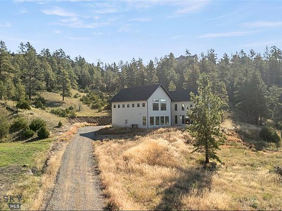 2nd image of 4115 Sawmill Gulch Rd