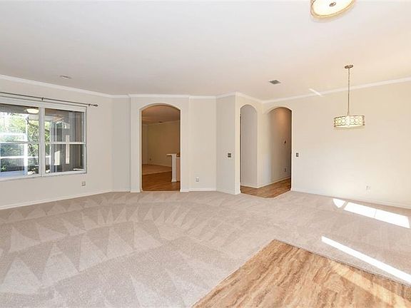 5th image of 710 Cedarcrest Ct