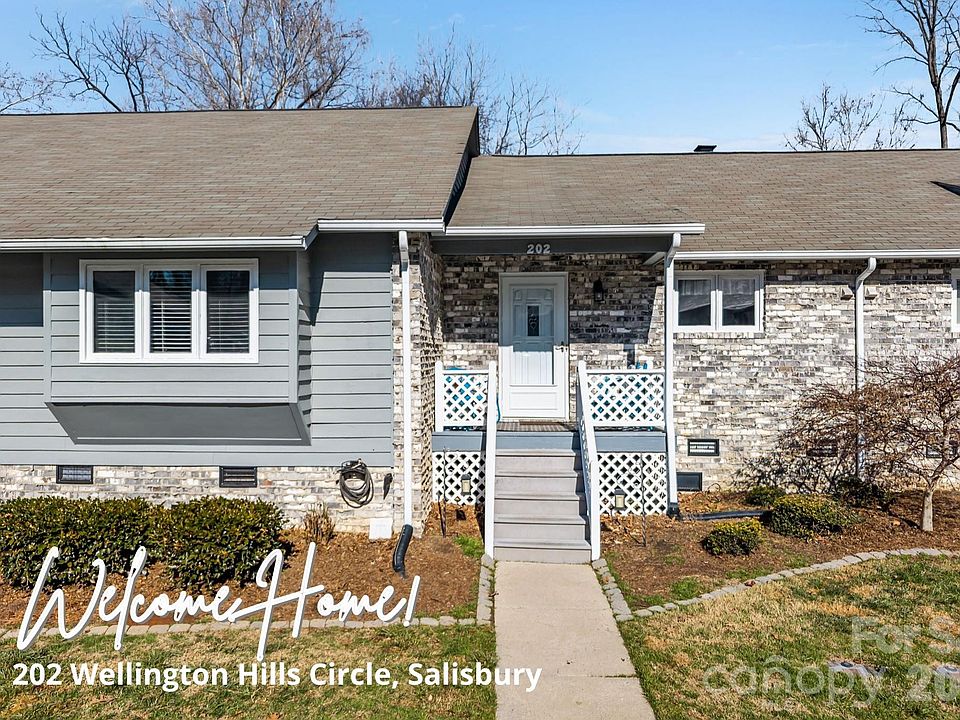 1st image of 202 Wellington Hills Cir