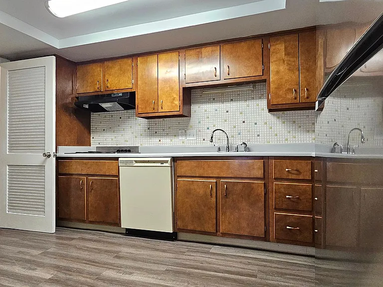 Spacious 2 bedroom 2 bath apartments in Harrison Township! — Photo 6