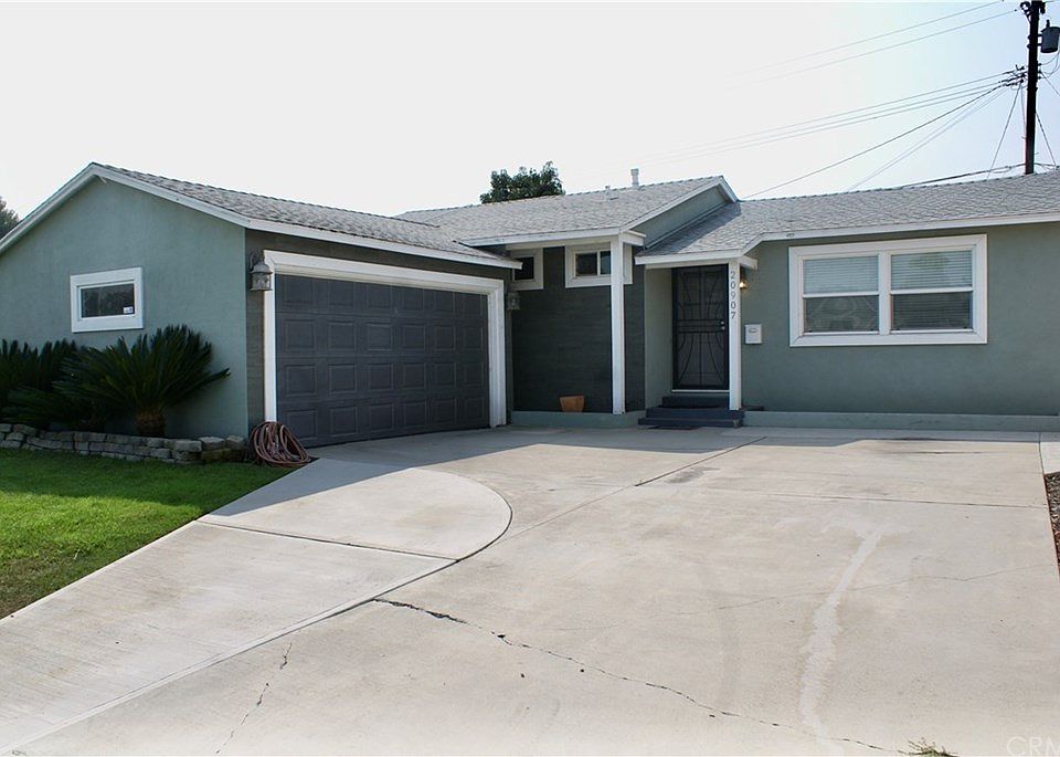2nd image of 20907 Conradi Ave