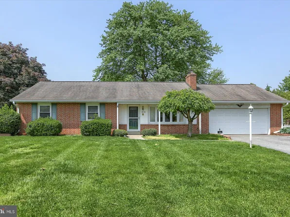 316 Edgemont Dr, Willow Street, PA 17584