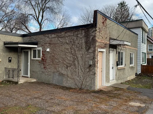 19 Loyer St, Ottawa, ON K1L 5V9