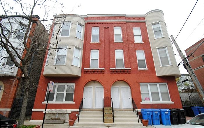 1st image of 711 N Hoyne Ave #1NT