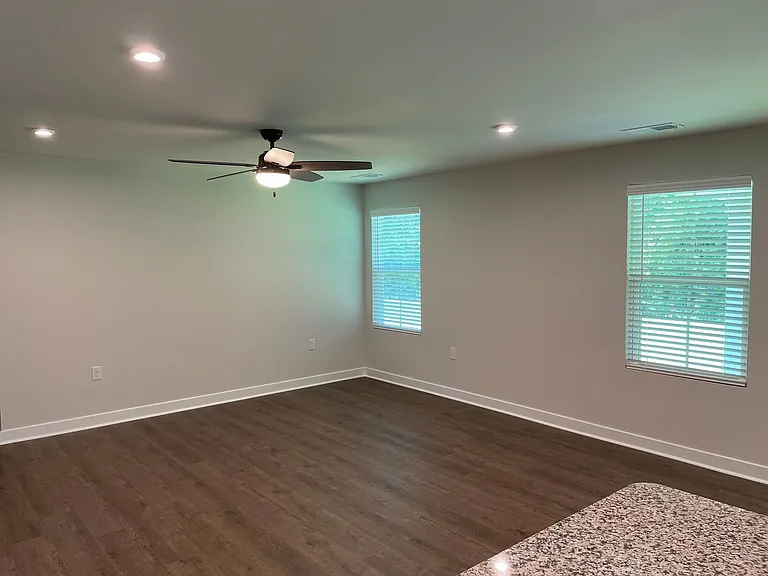 1324 Nora Ct NW — Photo 7