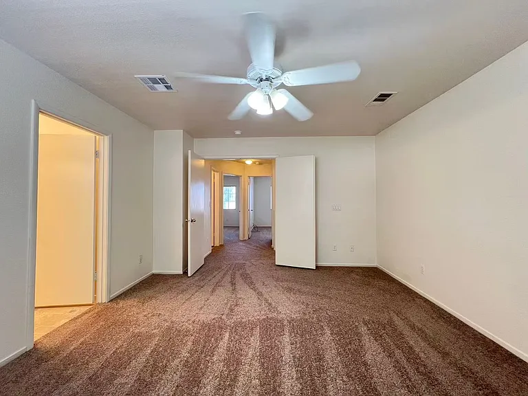 8704 Autumn Valley Ave — Photo 15