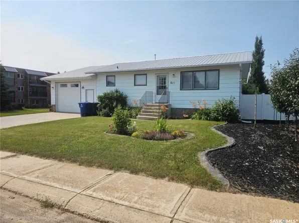 817 2nd STREET W, Wilkie, SK S0K 4W0
