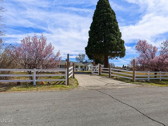 2nd image of 500 Sierra Manor Dr