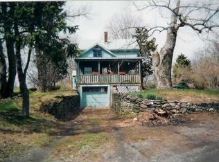 2706 E Main Rd, Portsmouth, RI 02871