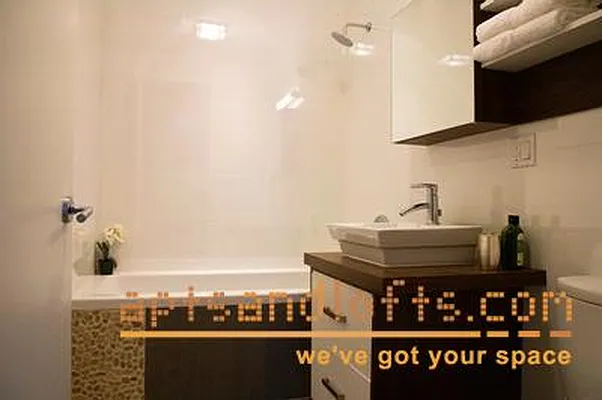 Sold by aptsandlofts.com | media 15