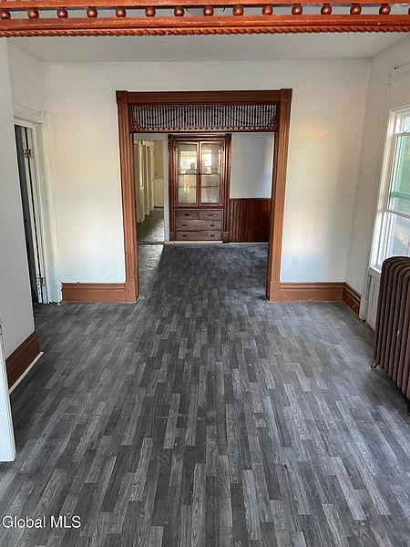 2nd image of 161 5th Avenue