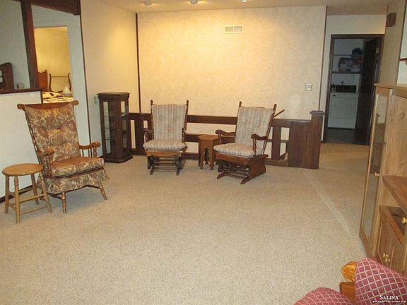 5th image of 1067 Burr Oak Ln