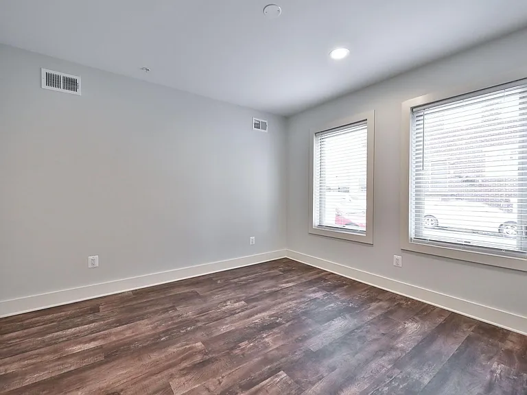 1322 N Franklin St #1 — Photo 39