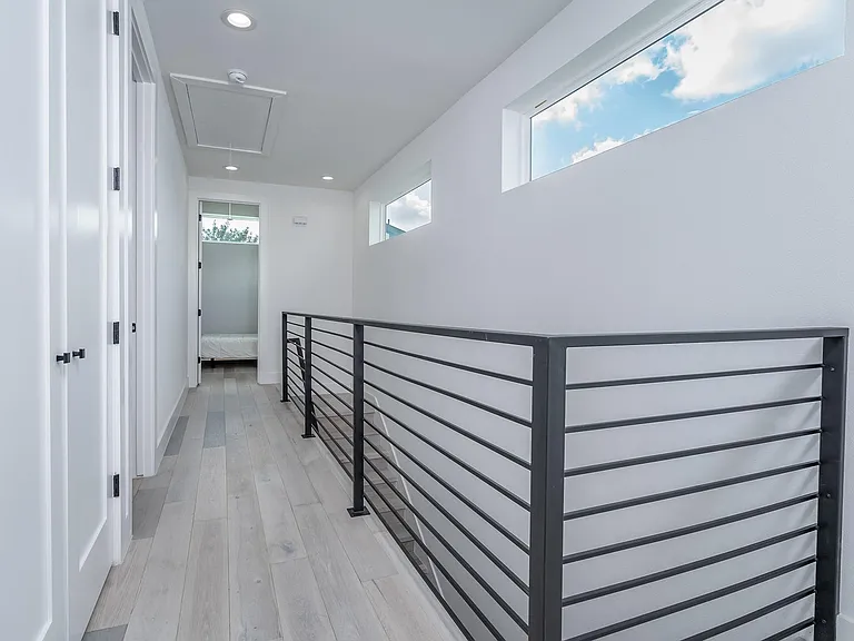 1419 Montopolis Dr #1 — Photo 20
