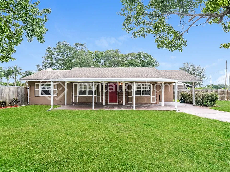 3309 Australian Cir