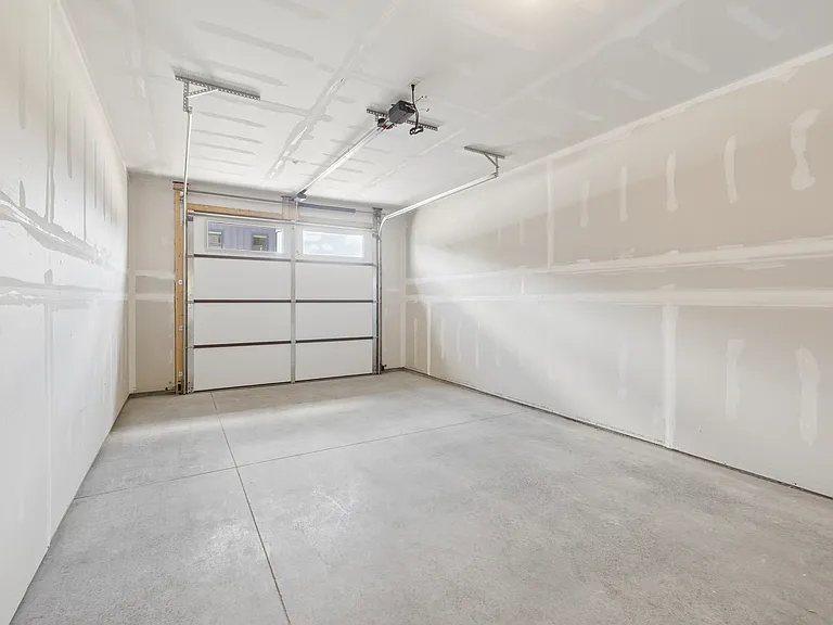 676 Bartlett Crossing II — Photo 8