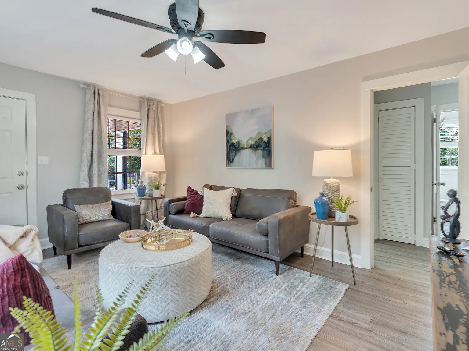 3 bed, 1.0 bath, 100 sqft, $4,100 — Photo 4