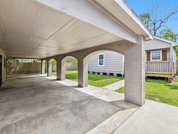 5th image of 4422 Sandydale Ln