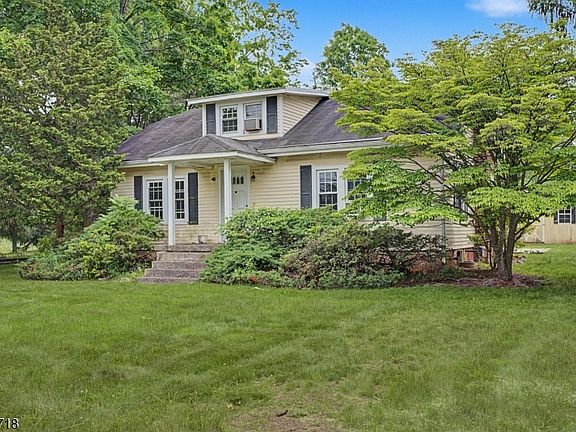 3rd image of 47 Sergeantsville Rd