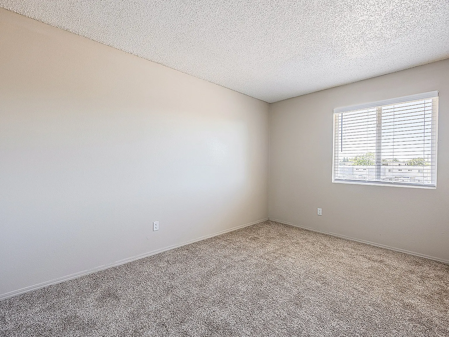 Woodside Townhomes — Photo 1