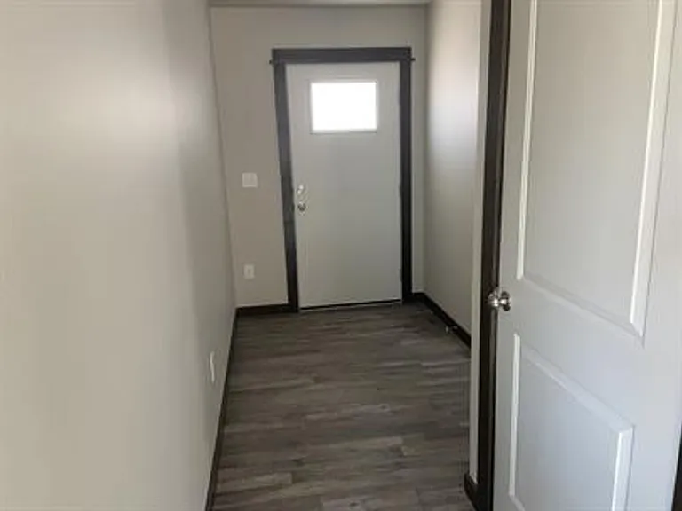 604 Halfpipe St — Photo 4