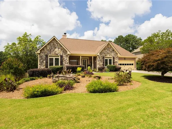 3785 Glen Ian Dr, Loganville, GA 30052